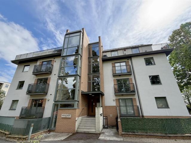 Apartment for rent in Golden Valley, Gloucestershire