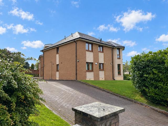 Apartment for rent in Wellmeadow, Glasgow