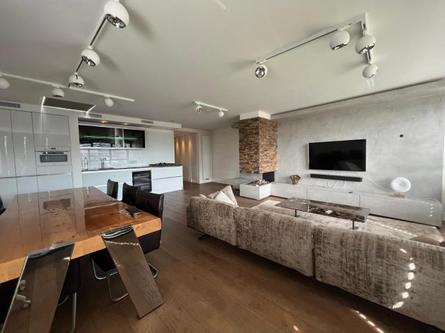 Appartement te huur in Zuid, Amsterdam