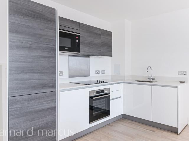 Apartment for rent in Royal Borough of Kingston upon Thames, Greater London
