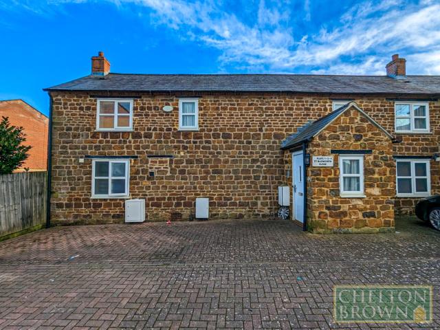 Apartment for rent in Briar Hill, Northampton