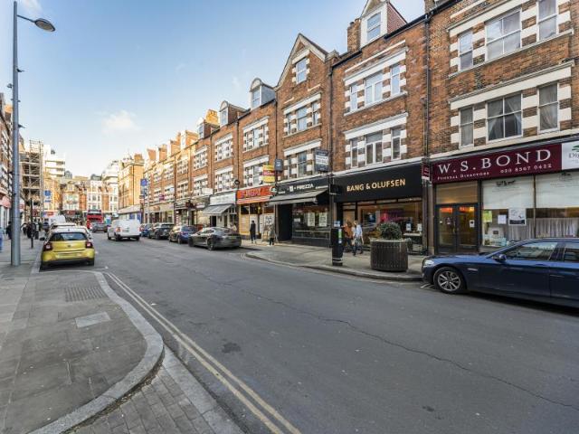 Apartment for rent in London Borough of Ealing, Greater London