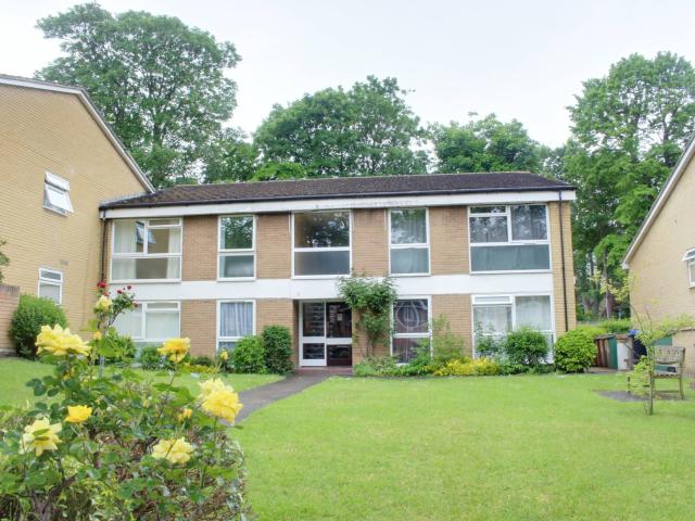 Apartment for rent in Carshalton-on-the-Hill, Greater London