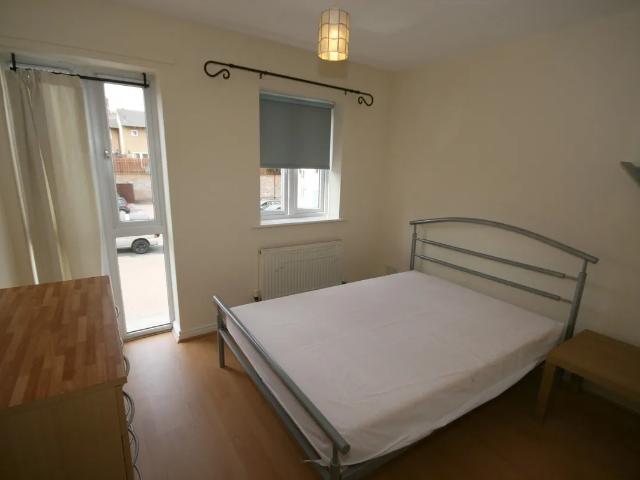 Apartment for rent in Saint George's, Netherthorpe