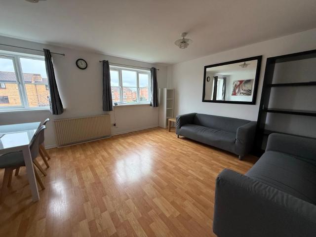 Apartment for rent in Mapesbury, Greater London