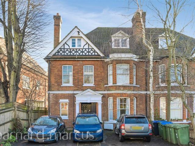 Apartment for rent in Blackhills, Surrey