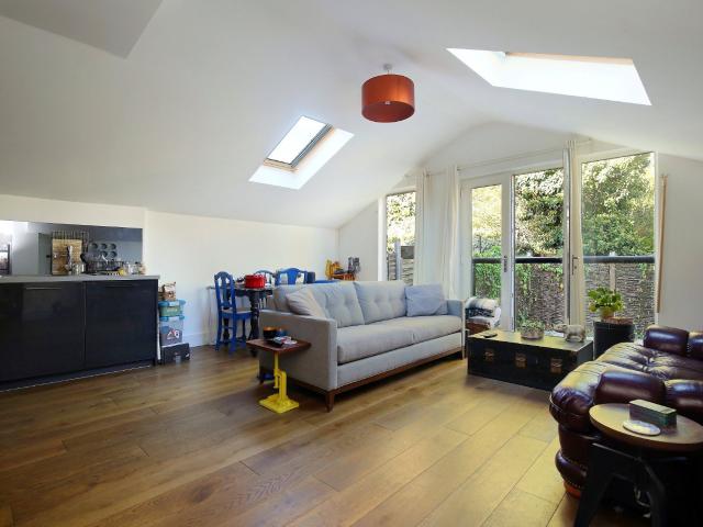 Apartment for rent in Brownswood Park, Greater London