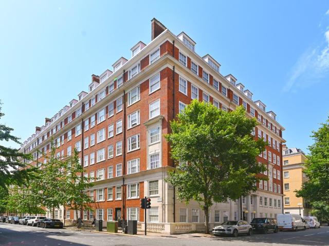Apartment for rent in Marylebone, Greater London