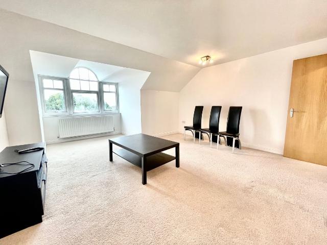 Apartment for rent in Southgate, Greater London