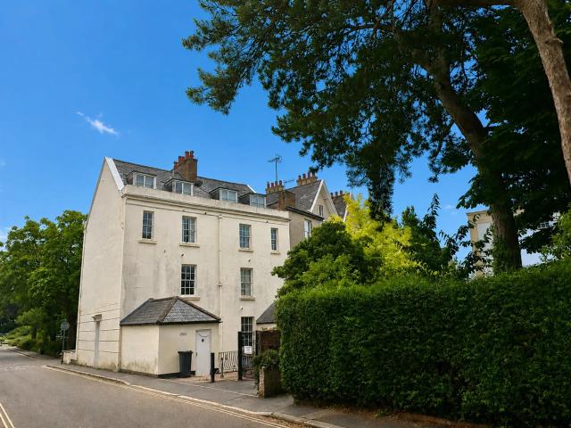 Apartment for rent in Watergate, Devon