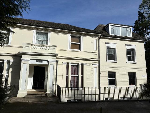 Apartment for rent in Broadwater Down, Sandown Park