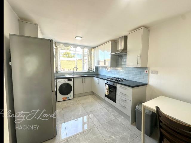 Apartment for rent in Gascoyne Estate, Greater London