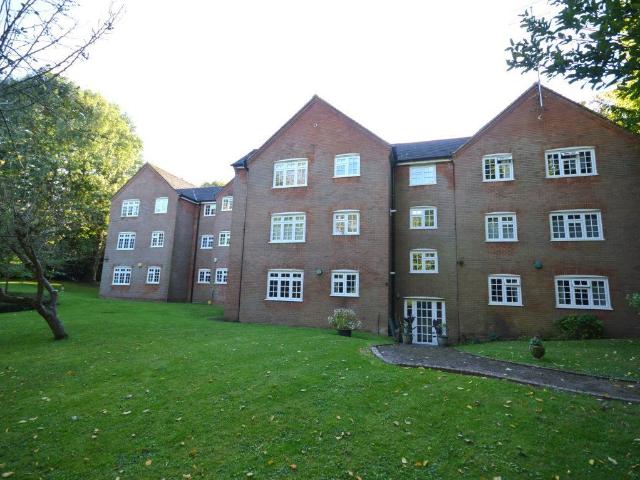 Apartment for rent in St Albans, Five Acres
