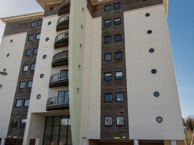 Apartment for rent in Cardiff International Sports Village, Falcon Lodge