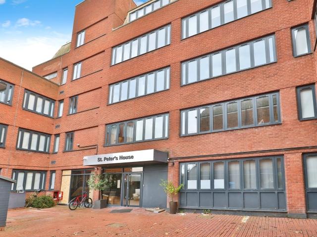 Apartment for rent in Lakenham, East Bank