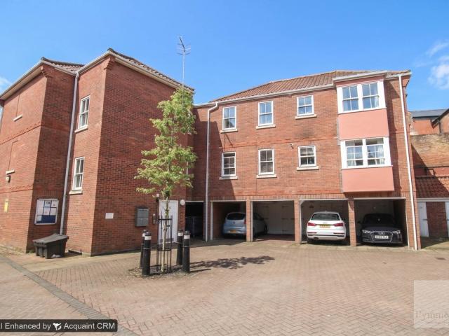 Apartment for rent in Lakenham, East Bank