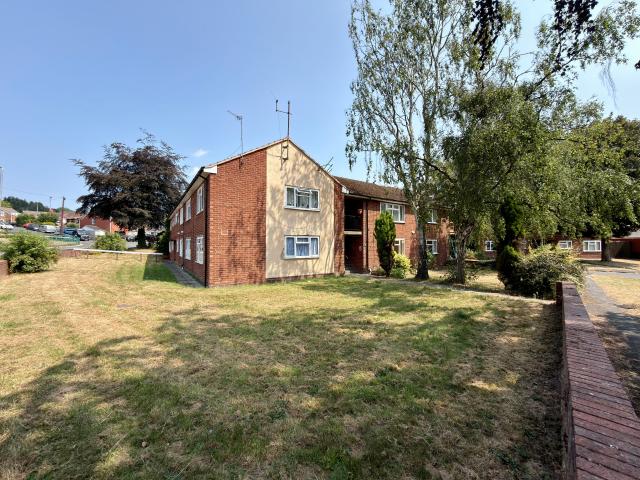 Apartment for rent in Cooper's Bank, West Midlands