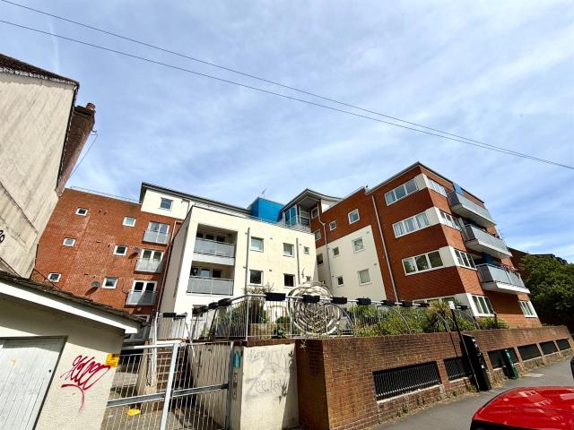 Apartment for rent in St Mary's, City Of Southampton