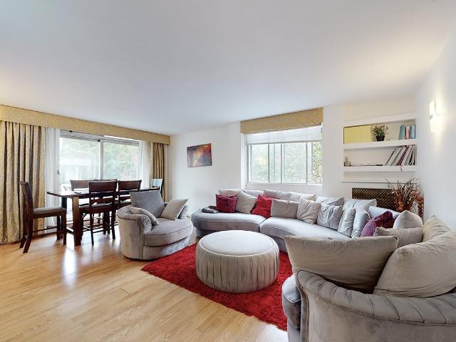 Apartment for rent in St. John's Wood, Greater London