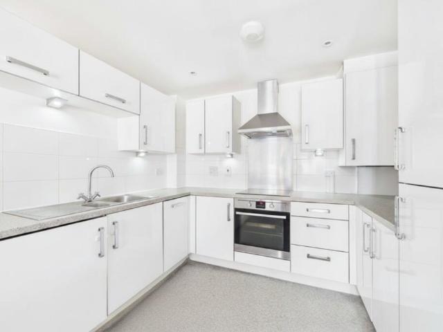 Apartment for rent in Slough
