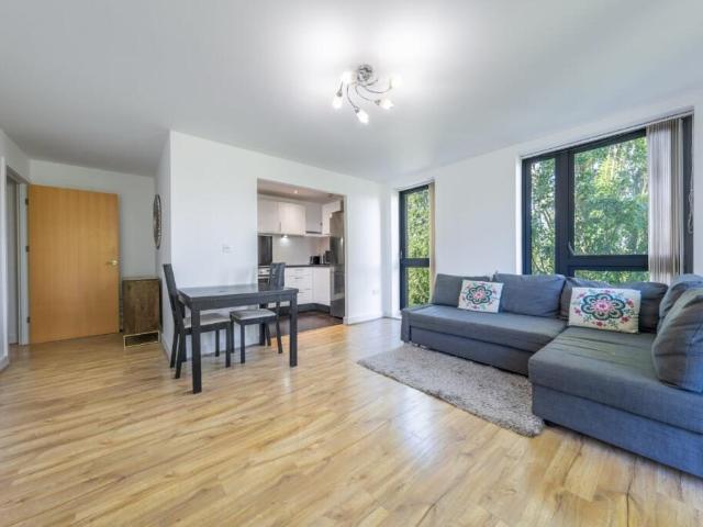 Apartment for rent in Colindale, Greater London