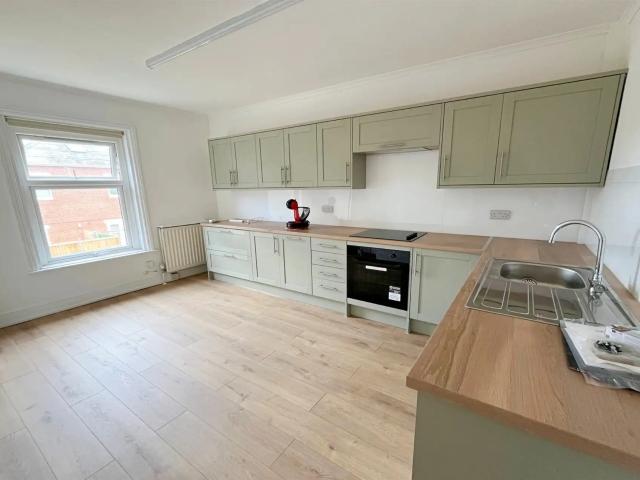 Apartment for rent in Charminster, Bournemouth