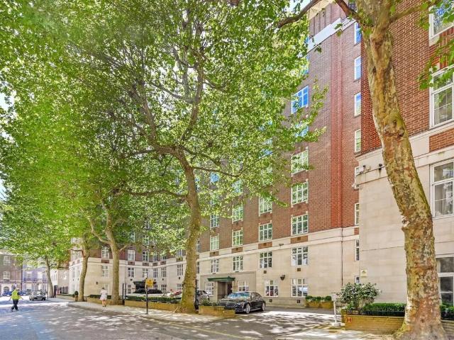 Apartment for rent in Mayfair, Greater London