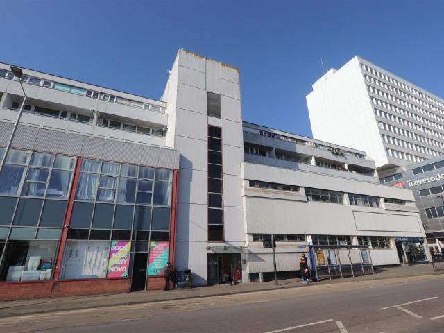 Apartment for rent in Southend City Centre Neighbourhood, Alton Barnes