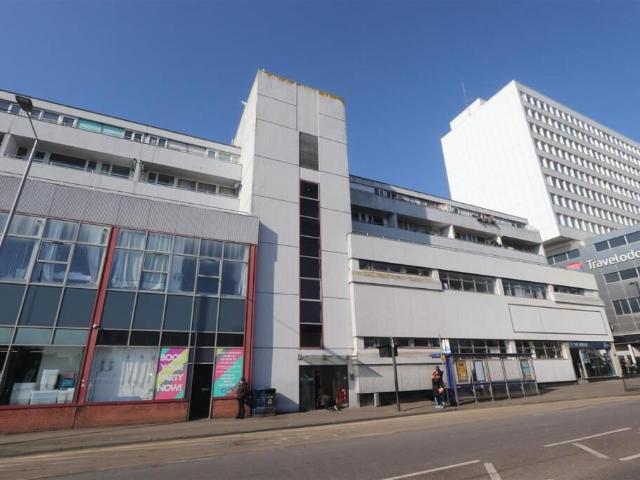 Apartment for rent in Southend City Centre Neighbourhood, Alton Barnes