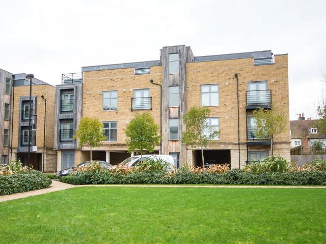 Apartment for rent in Vinters Park, Midway