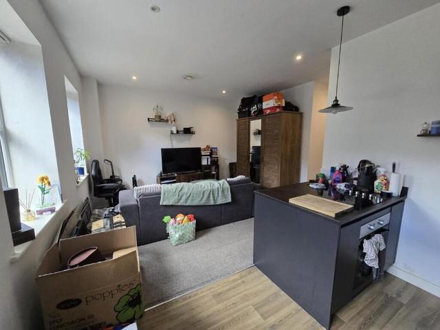Apartment for rent in The Haulgh, Lee Bank