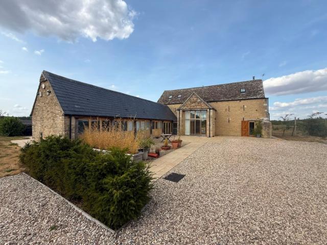 Apartment for rent in Coates, Cotswold