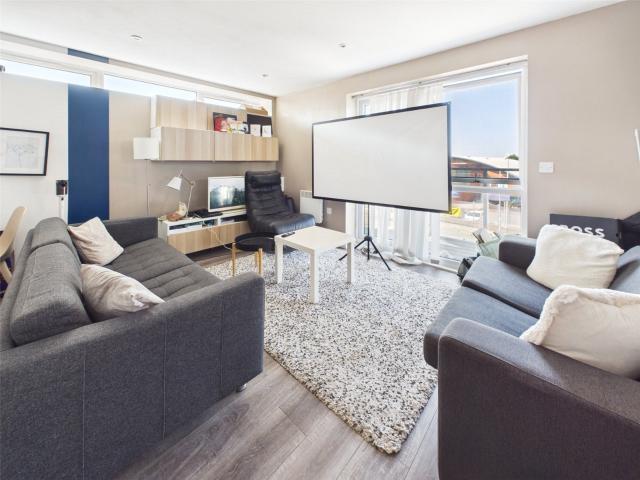 Apartment for rent in Calderstones
