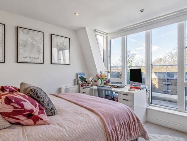 Apartment for rent in Clapham, Greater London
