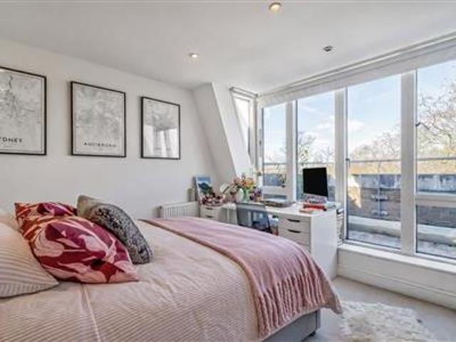 Apartment for rent in Clapham, Greater London