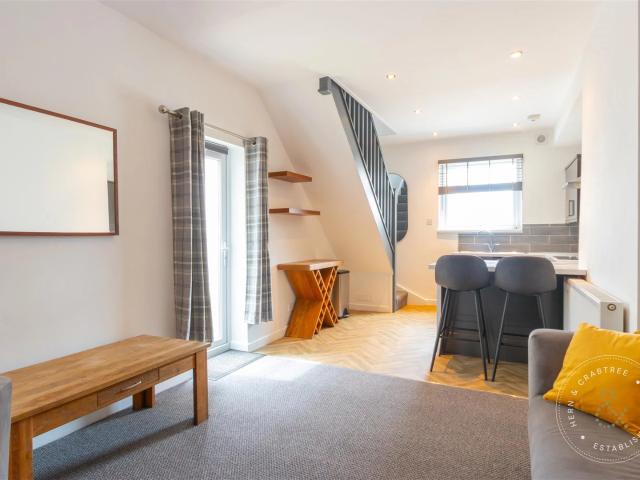 Apartment for rent in Falcon Lodge, Wales