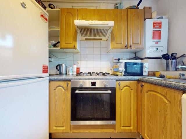 Apartment for rent in Oval, Greater London