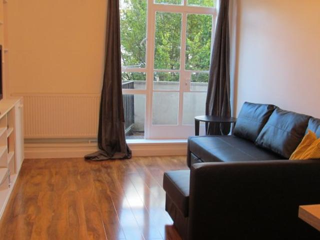 Apartment for rent in Paddington, Greater London