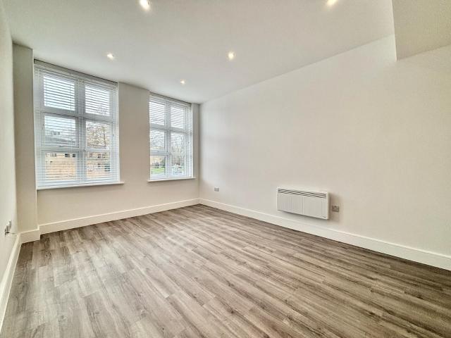 Apartment for rent in Bellevue, Southampton