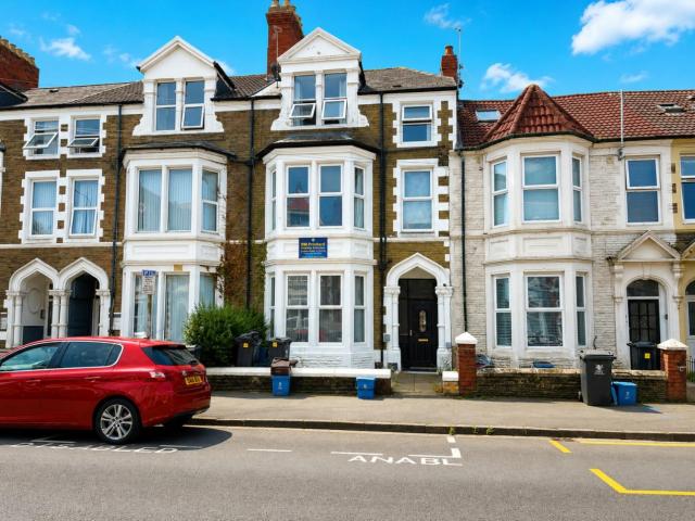 Apartment for rent in Falcon Lodge, Wales