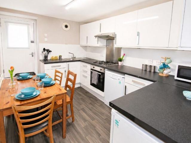Apartment for rent in Cranstonhill, Scotland