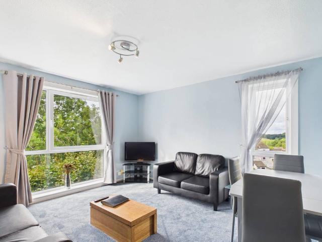 Apartment for rent in East Craigs, Scotland