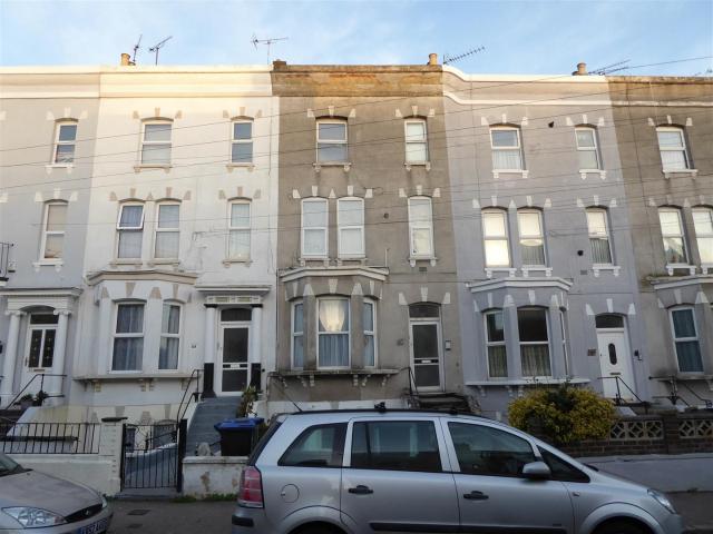 Apartment for rent in St. Lawrence, Acol