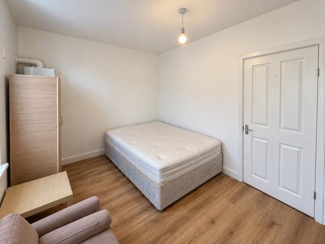 Apartment for rent in Chingford Green, Greater London