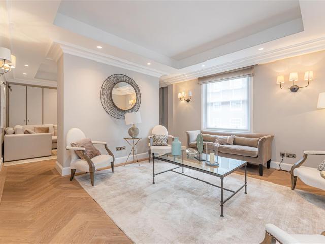 Apartment for rent in Marylebone, Greater London