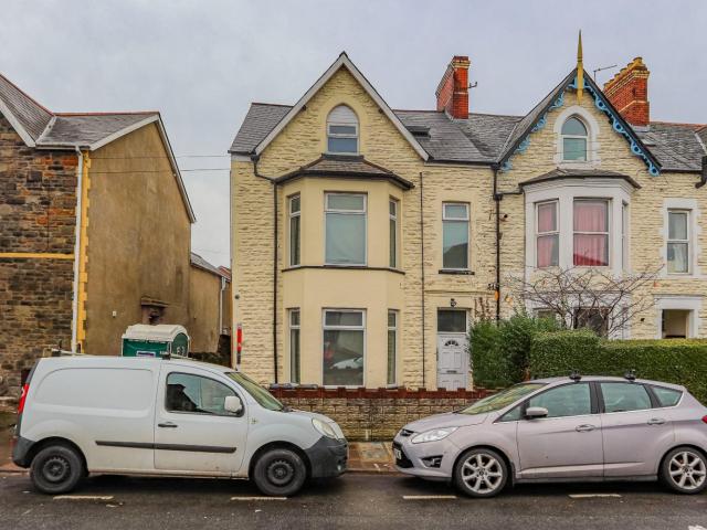 Apartment for rent in Falcon Lodge, Wales
