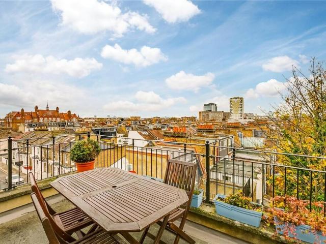 Apartment for rent in Fulham, Greater London