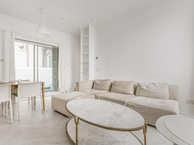 Apartment for rent in Fulham, Greater London