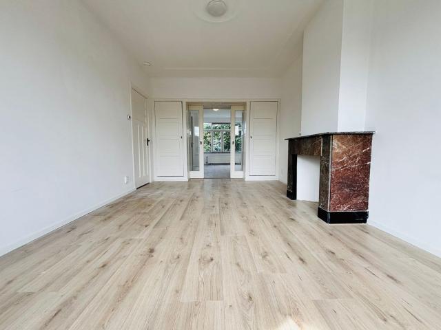 Appartement te huur in Laak, Zuid Holland