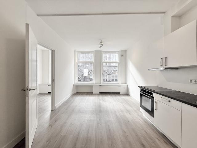 Appartement te huur in Zuid, Amsterdam